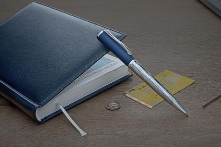 Кому не обойтись без ежедневника?